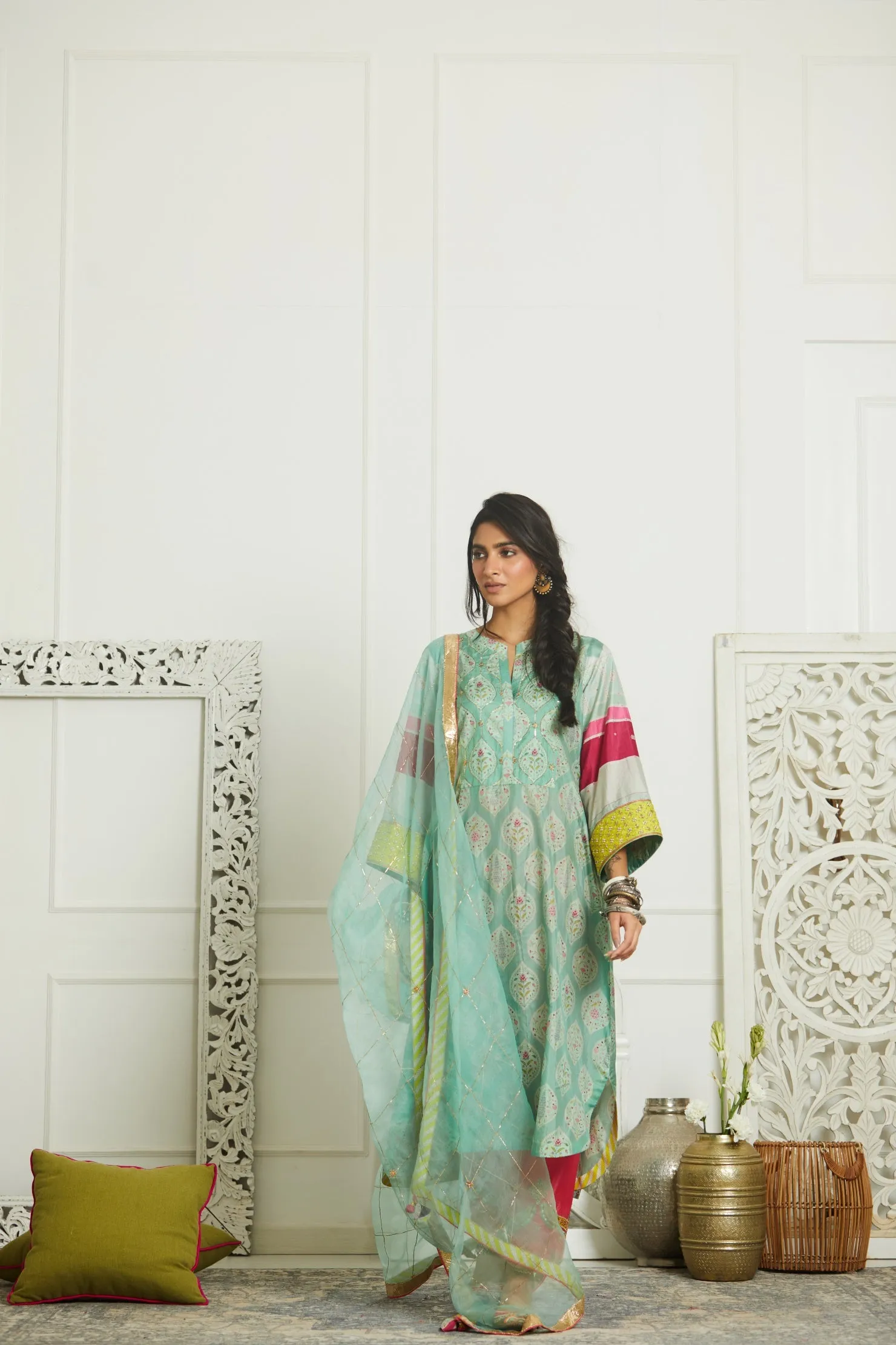 Mehzabeen Powder Blue Printed Silk Back Pleat Kurta Set